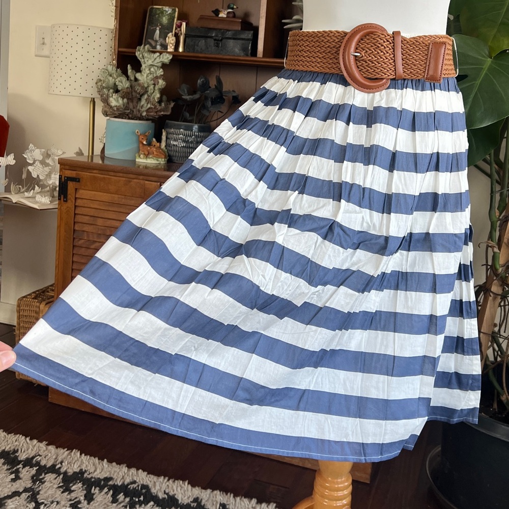 *Remain Knee Length Striped Blue & White Skirt with Brown Woven Wide Belt S - Picture 2 of 11